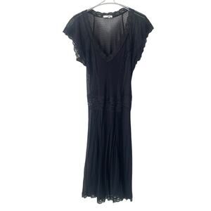 YANK Black Lace See Through Fitted Dress V Neckline Size Medium